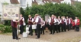 20120804_02_Aufstellung_Blumenkorso.JPG
