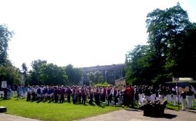 20120909_LMF_2012_NMS_Klosterinsel_Aufmarsch.jpg